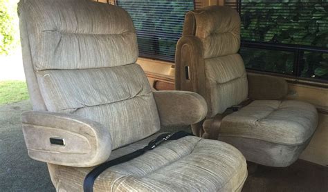 used cars with captains chairs